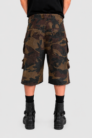 German Wasteland Camouflage Cargo Shorts product gallery image 2 showing the baggy knee-length cargo cut, washed camouflage fabric, utility pockets and summer streetwear styling